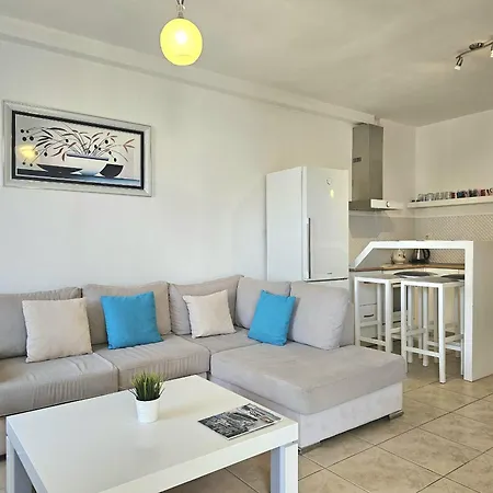 One Bedroom In 176 アパート Sarandë
