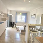 One Bedroom In 176 Апартаменты Саранда