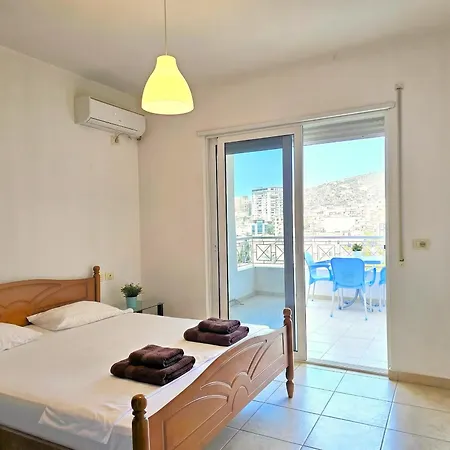 One Bedroom In 176 *