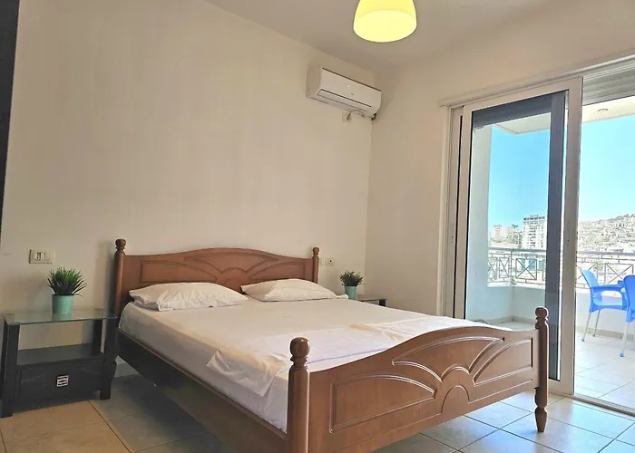 One Bedroom In 176 *